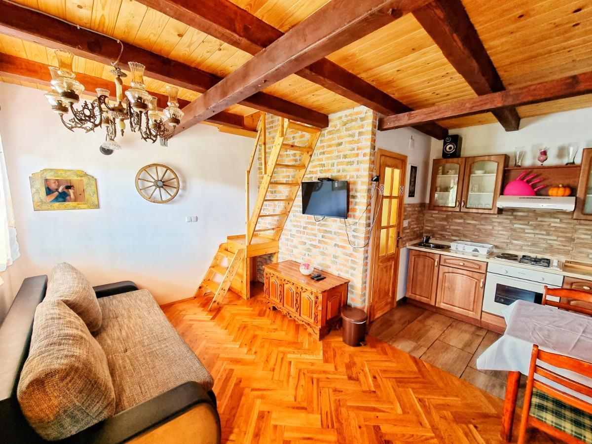 Guesthouse Mreznica- Mreznicka Idila Resort Galović-Selo エクステリア 写真